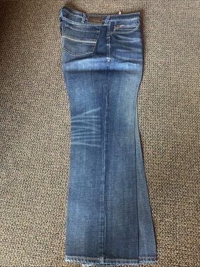 Ariat M4 low rise, boot cut jean